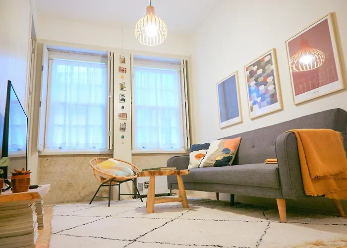 Host Wise - Unik Porto Apartment